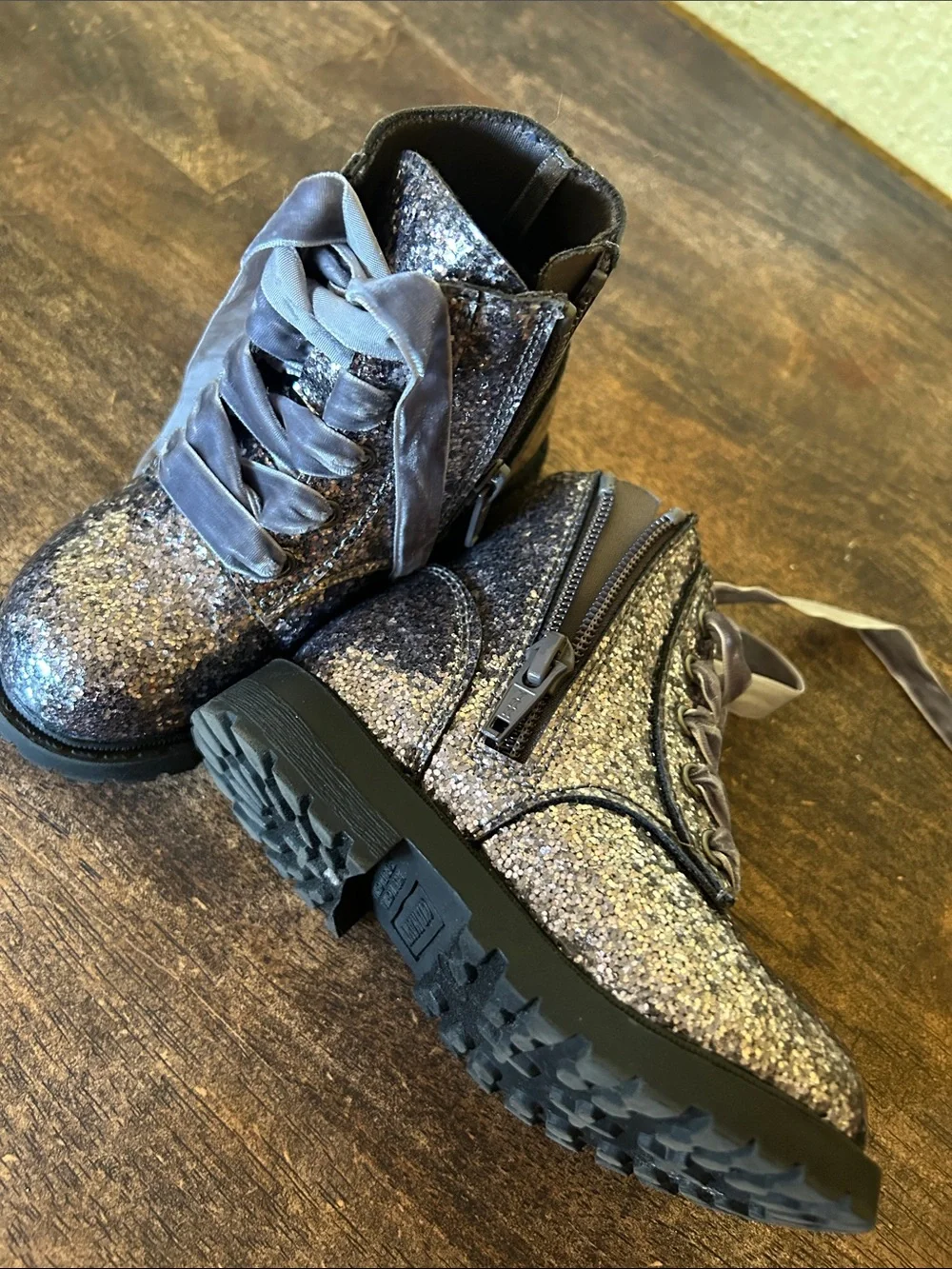 Old Navy Silver Glitter Lace-Up Kids Boots